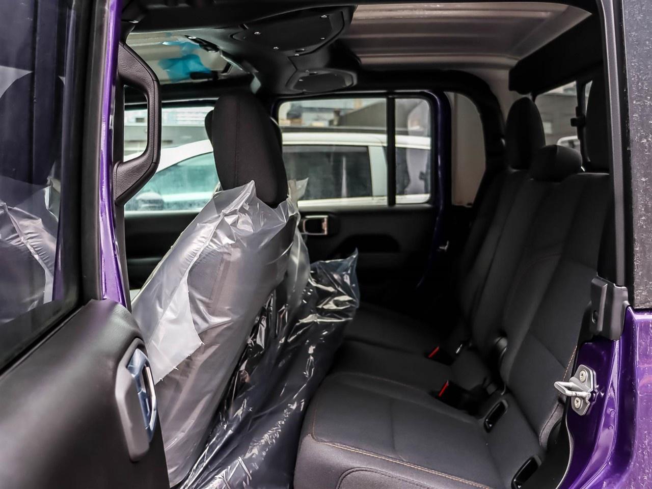 2026 Jeep Gladiator Willys 4x4 Photo