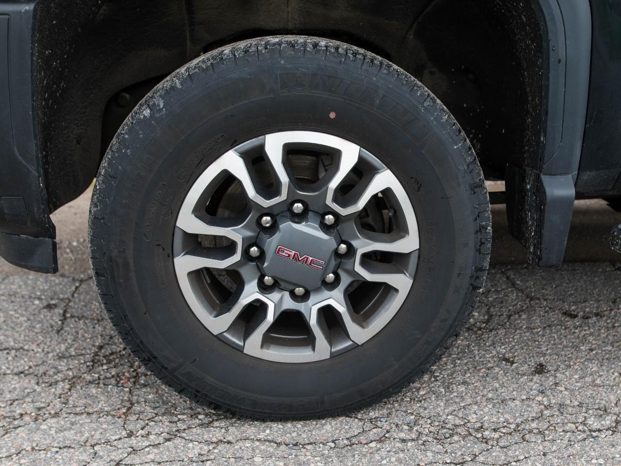 2024 GMC SIERRA 2500HD 4WD Double Cab Standard Box SLE Photo