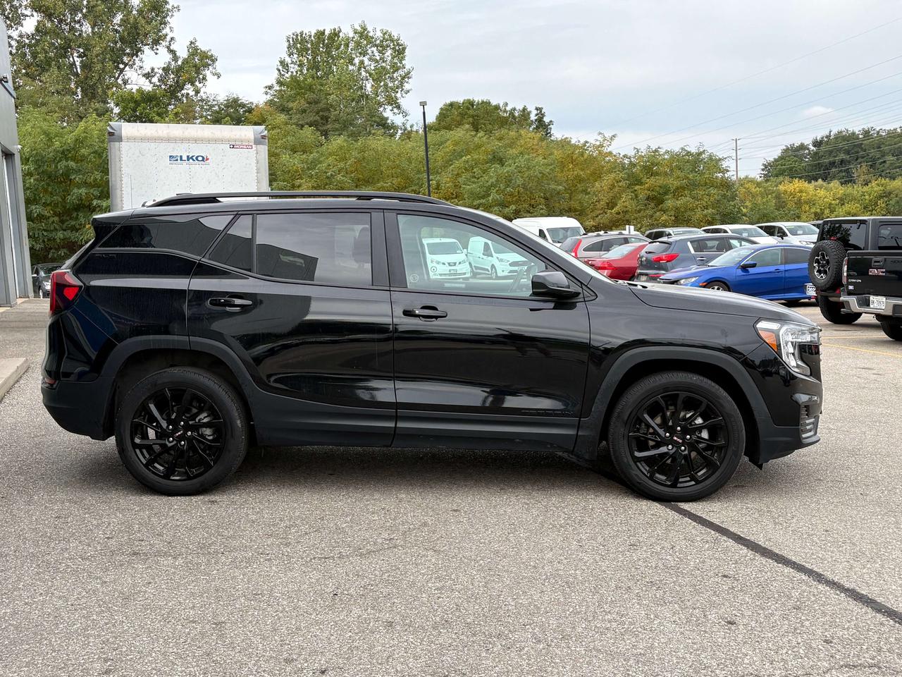 2024 GMC Terrain SLE AWD   Factory Warranty   Clean Carfax Photo