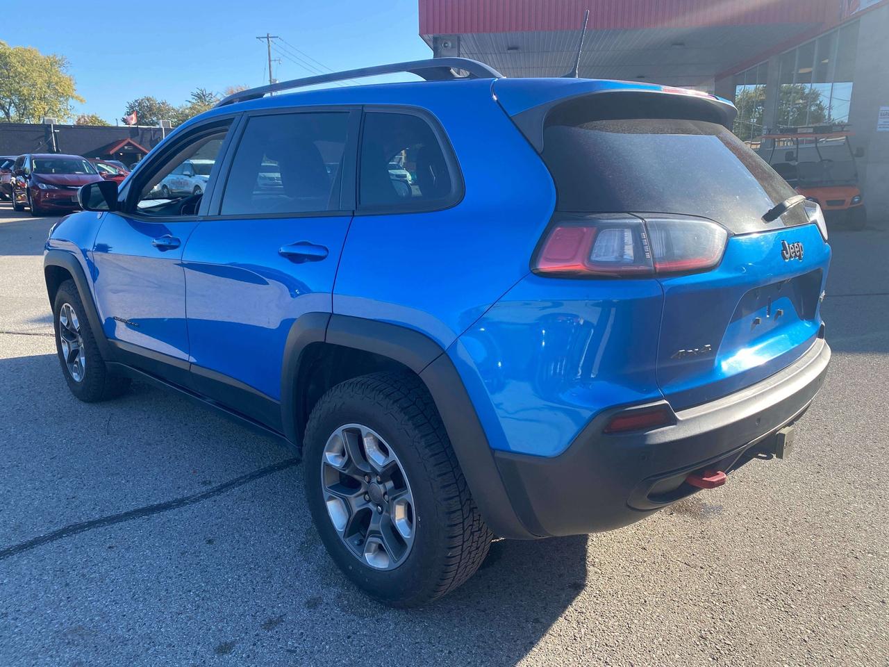 2019 Jeep Cherokee TRAILHAWK, CLEAN CARFAX, LEATHER, REMOTE START! Photo
