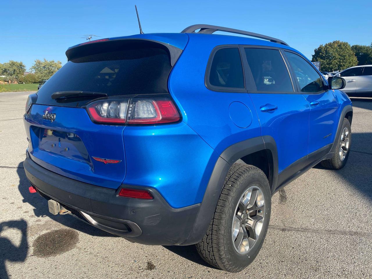 2019 Jeep Cherokee TRAILHAWK, CLEAN CARFAX, LEATHER, REMOTE START! Photo