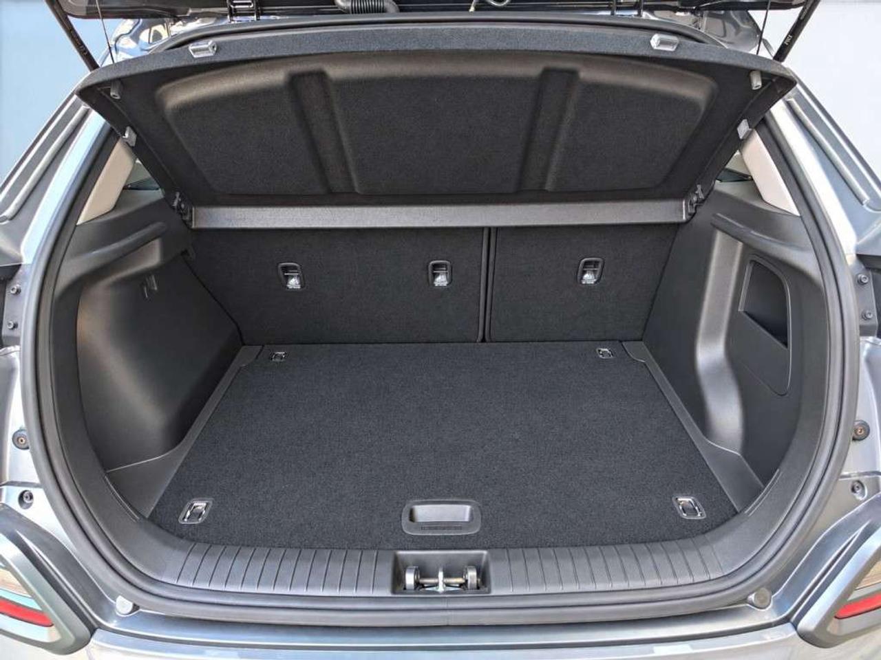 2021 Hyundai KONA TREND / AWD / 1.6L TURBO / Heated Seats / Heated Steering Wheel / Apple CarPlay / Backup Cam / Blind Spot Monitor Photo