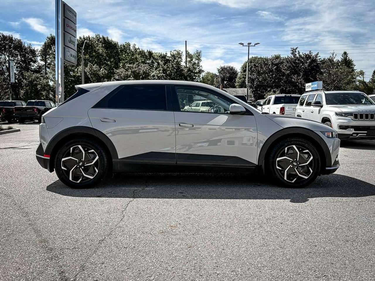 2024 Hyundai IONIQ 5 Preferred Long Range   HEATED SEATS   SMART CRUISE CONTROL   BLINDSPOT   LANE KEEP Photo