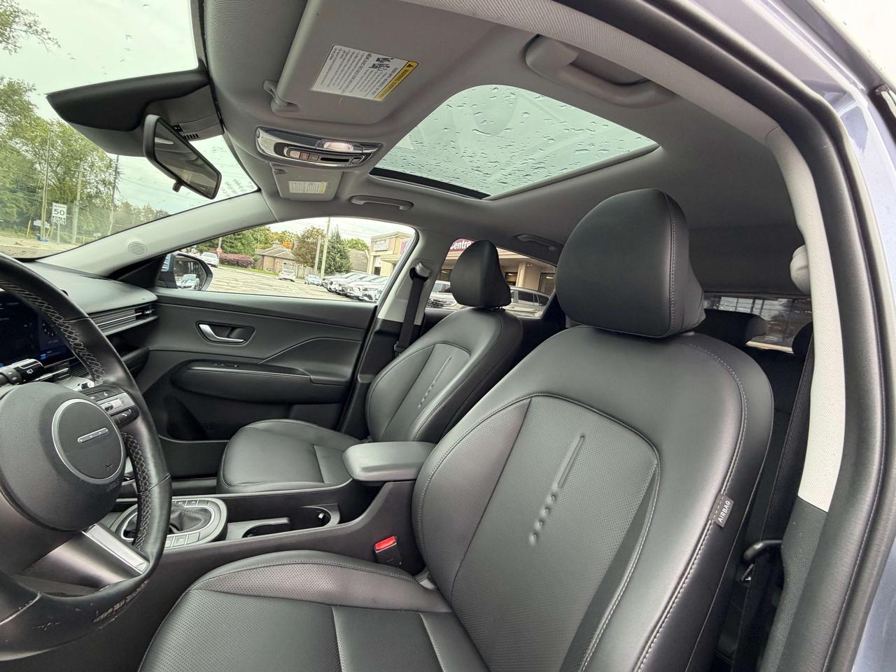2025 Hyundai KONA PREFERRED/PWR ROOF/LEATHER/AWD/CALL PICTON Photo