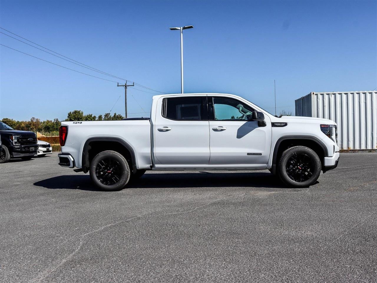2026 GMC Sierra 1500 Crew Cab Short Box 4-Wheel Drive Elevation Photo4