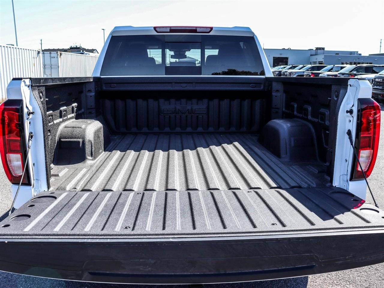 2026 GMC Sierra 1500 Crew Cab Short Box 4-Wheel Drive Elevation Photo