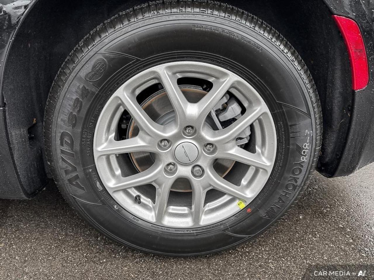 2027 Chrysler Grand Caravan SXT Front-Wheel Drive Passenger Van Photo