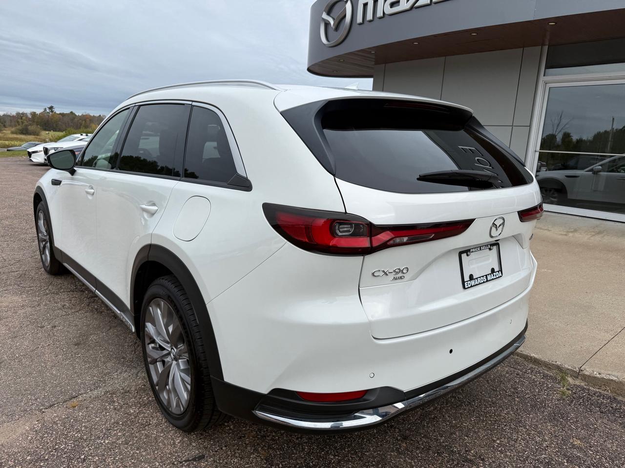 2024 Mazda CX-90 MHEV GT 4dr i-ACTIV All-Wheel Drive Sport Utility Photo