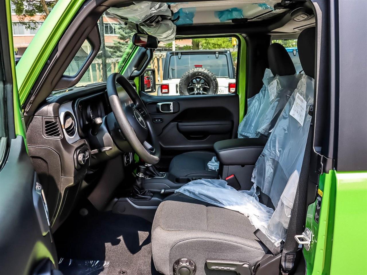 2025 Jeep Wrangler SPORT 2 DOOR 4X4 Photo