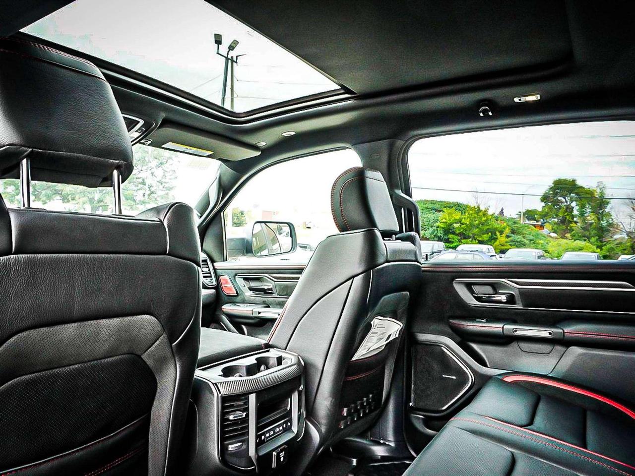2027 RAM 1500  Photo