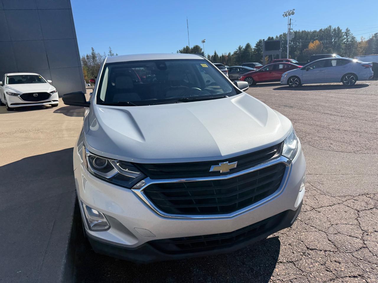 2020 Chevrolet Equinox LS w/1LS Front-Wheel Drive Photo
