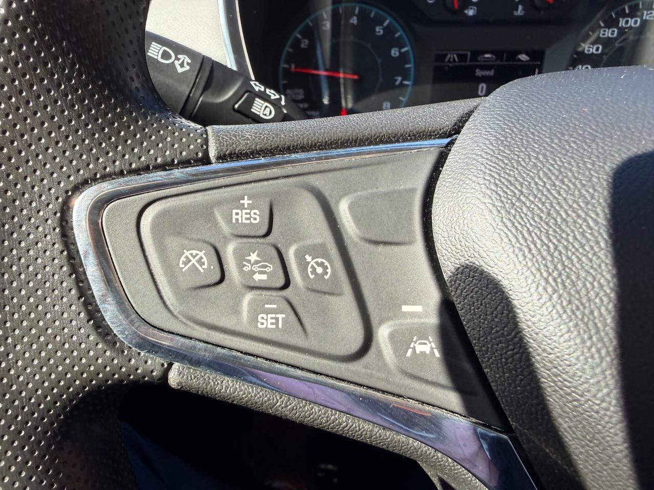 2020 Chevrolet Equinox LS w/1LS Front-Wheel Drive Photo