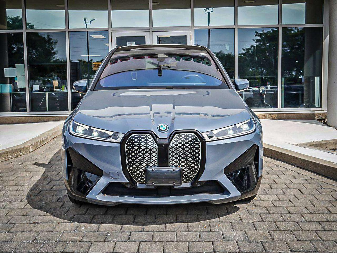 2023 BMW iX  Photo
