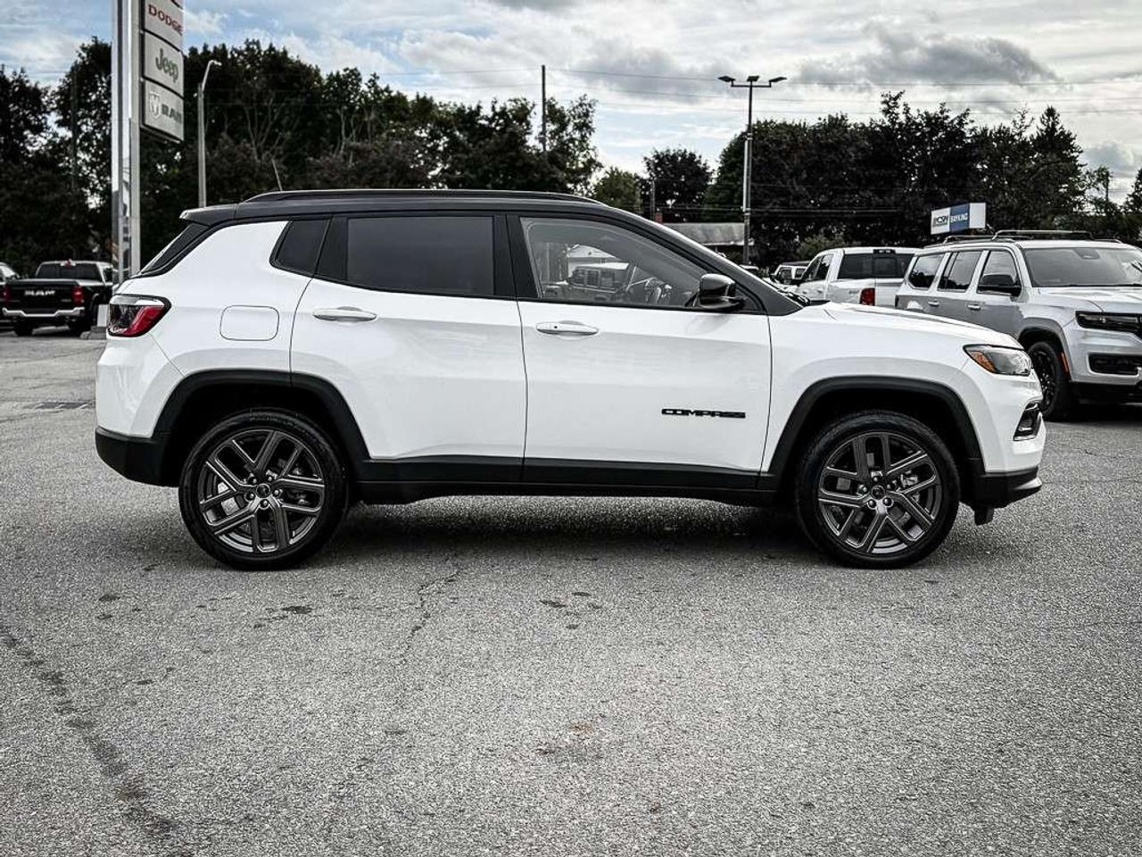 2026 Jeep Compass Limited   SOLD BY KRYSTAL THANK YOU!!! Photo3