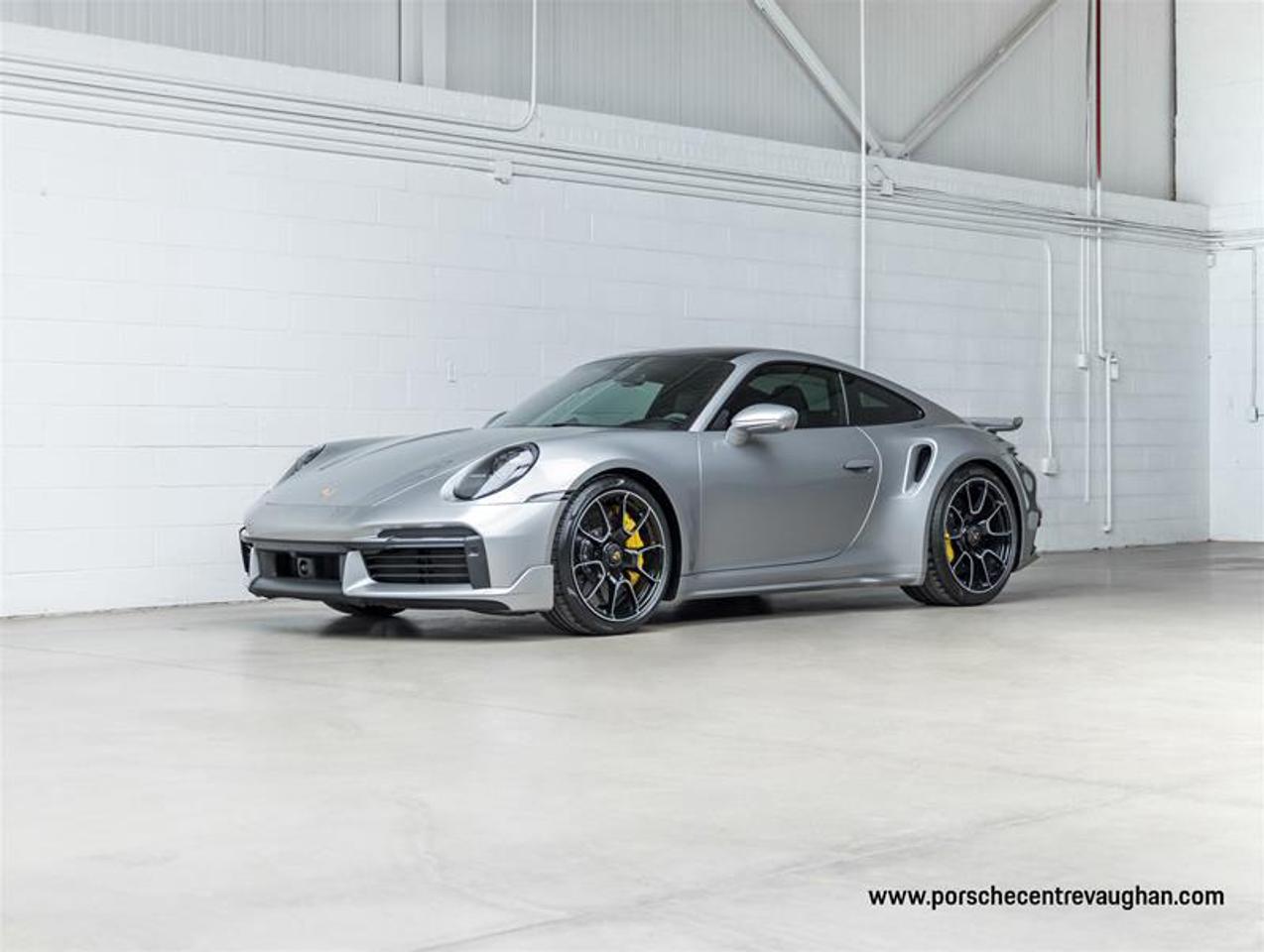 2021 Porsche 911  Photo0
