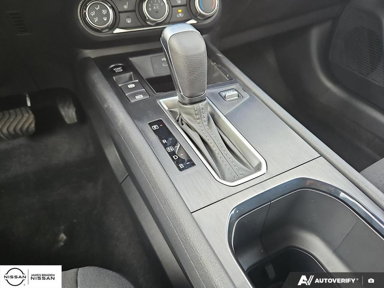 2027 Nissan Kicks S FWD Photo