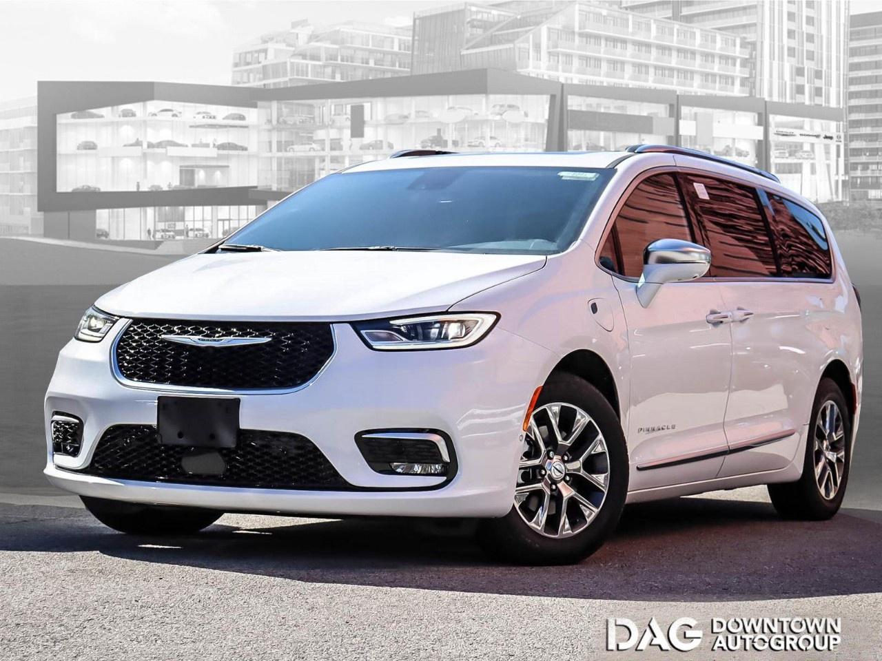 2024 Chrysler Pacifica Hybrid Pinnacle 2WD Photo0