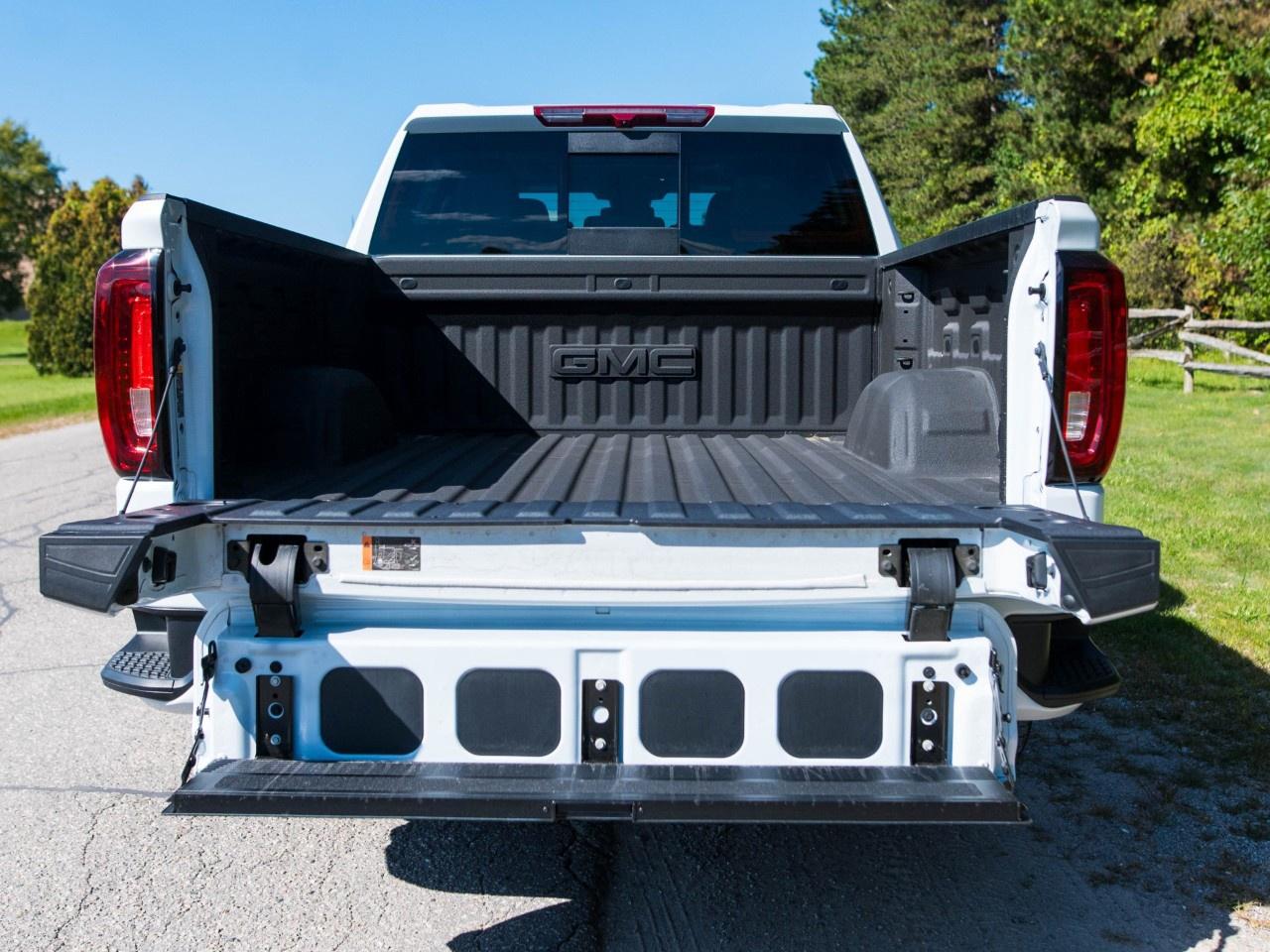 2026 GMC Sierra 1500 Crew Cab Short Box 4-Wheel Drive Denali Photo