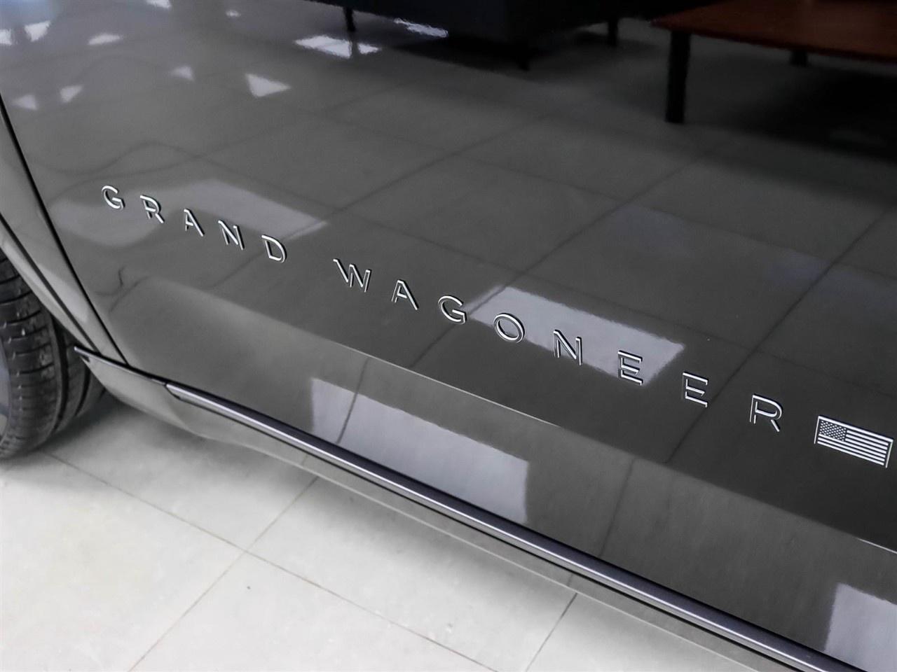 2026 Jeep Grand Wagoneer Summit Obsidian 4x4 Photo