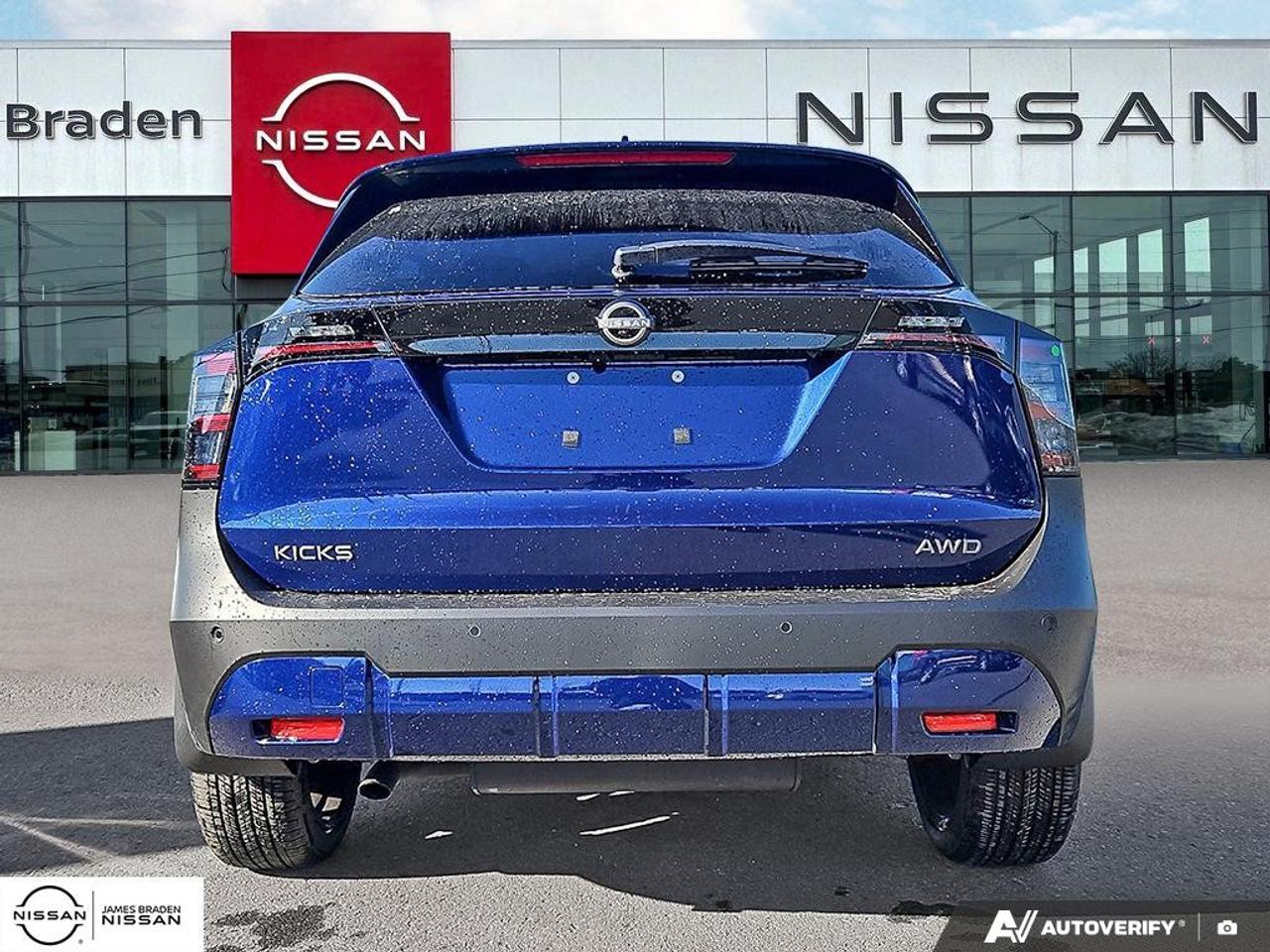 2027 Nissan Kicks SR Premium AWD Photo4