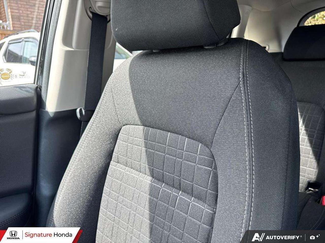 2024 Honda HR-V LX-B Photo