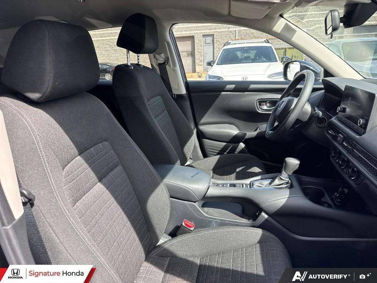 2024 Honda HR-V LX-B Photo