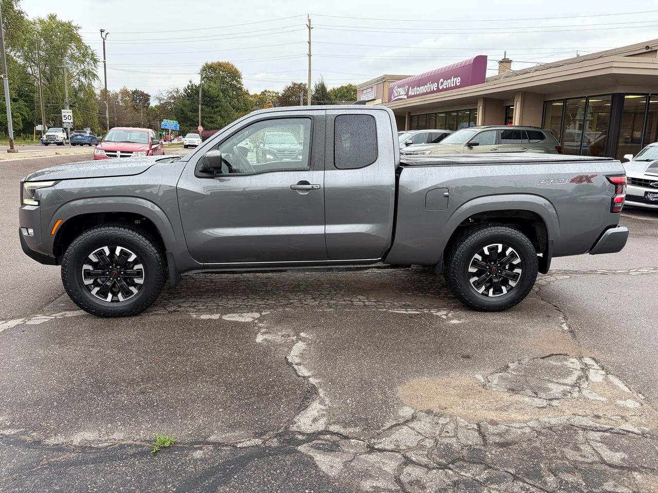 2023 Nissan Frontier PRO-4X/4X4/HEATED SEATS/BACK UP CAM/CALL PICTON Photo