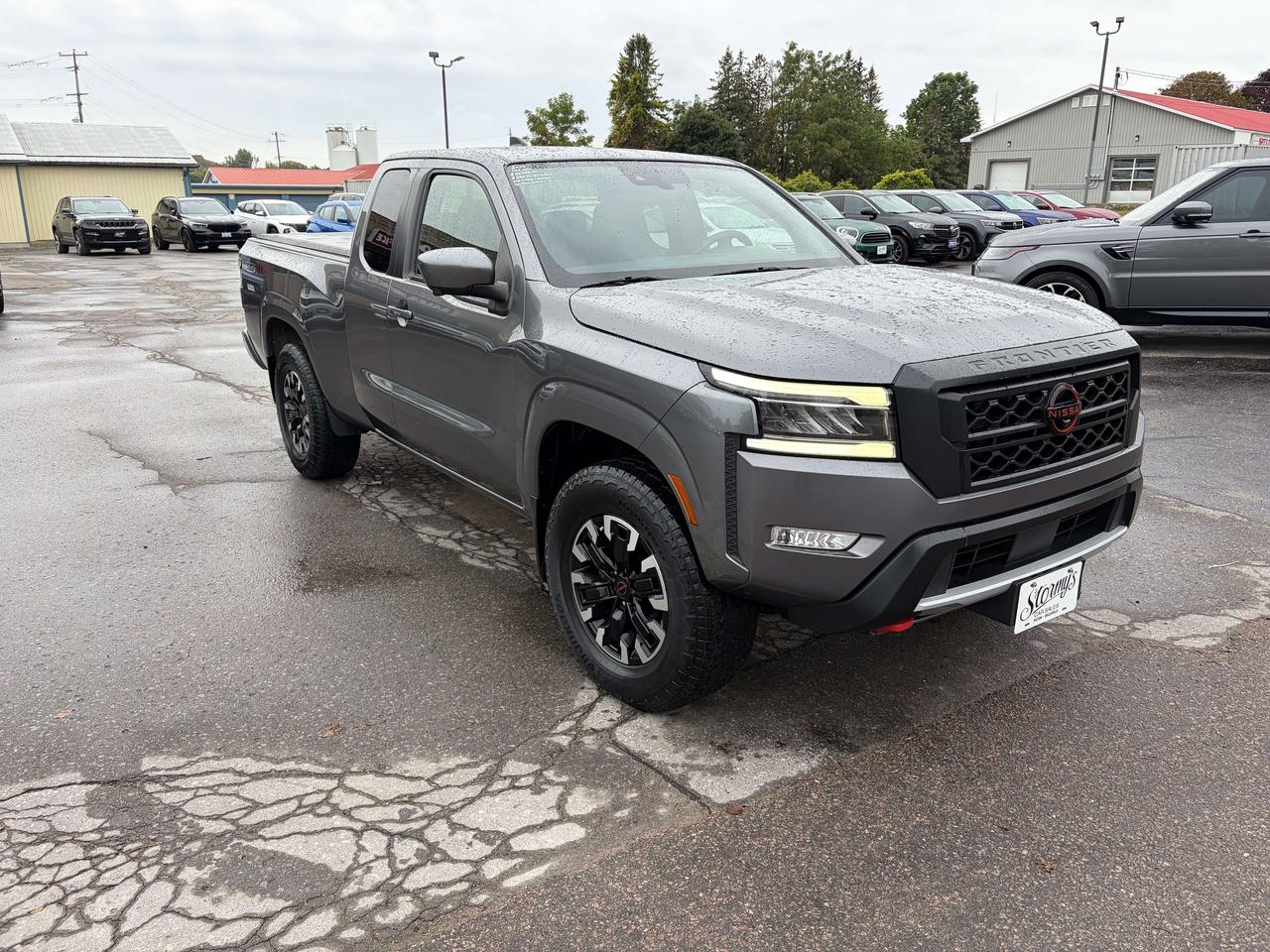 2023 Nissan Frontier PRO-4X/4X4/HEATED SEATS/BACK UP CAM/CALL PICTON Photo