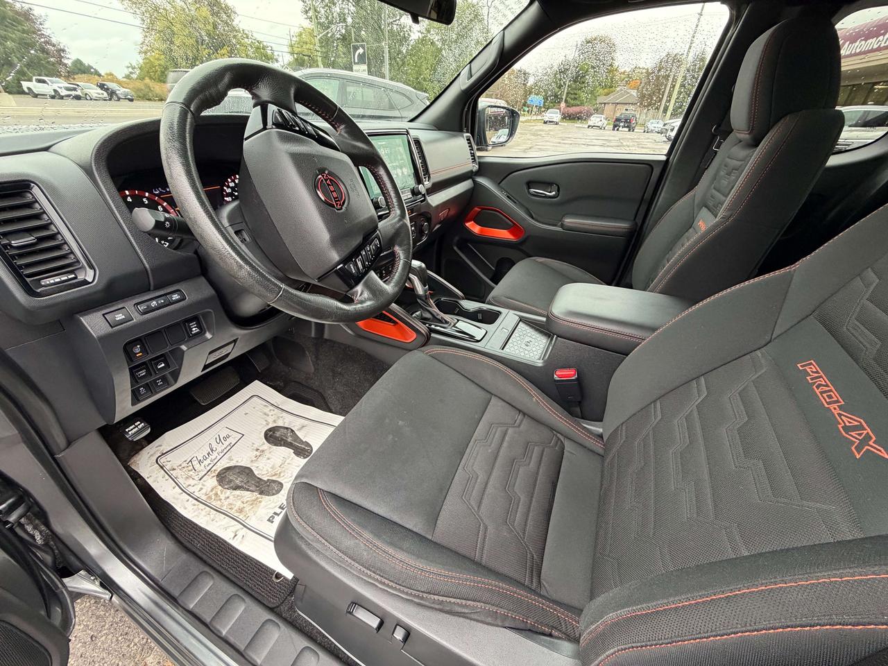 2023 Nissan Frontier PRO-4X/4X4/HEATED SEATS/BACK UP CAM/CALL PICTON Photo