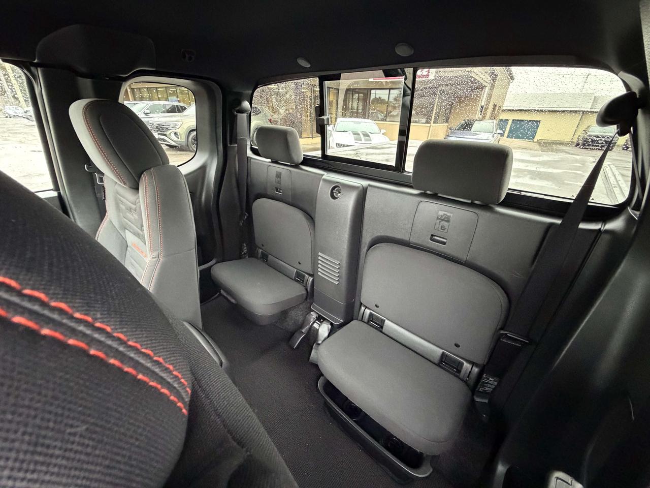 2023 Nissan Frontier PRO-4X/4X4/HEATED SEATS/BACK UP CAM/CALL PICTON Photo