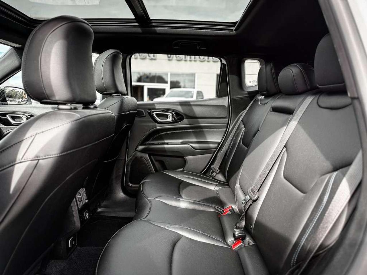 2026 Jeep Compass Limited   SUNROOF   HEATED SEATING & STEERING WHEEL   NAVIGATION   ALPINE AUDIO   ADAPTIVE CRUISE Photo