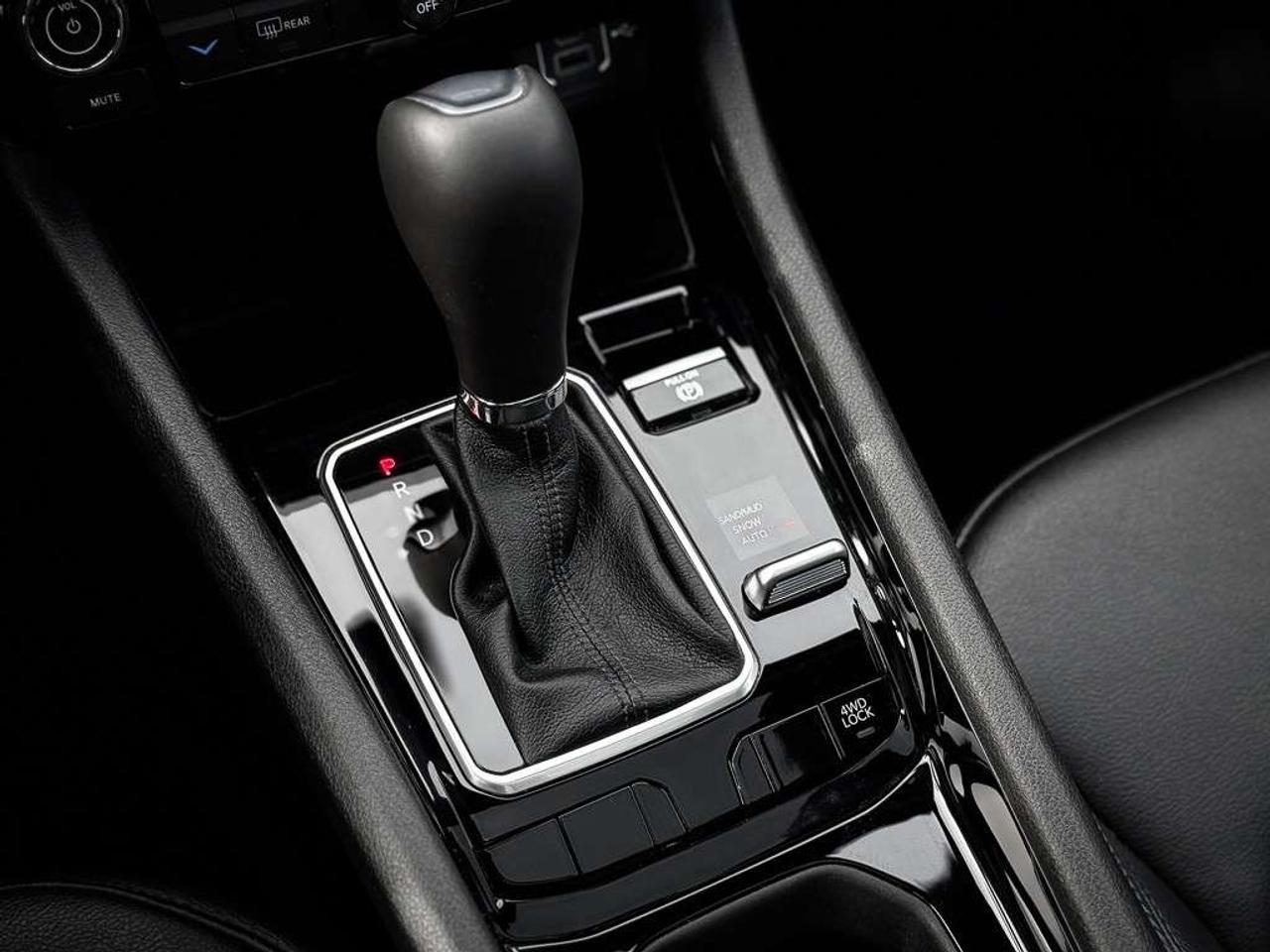 2026 Jeep Compass Limited   SUNROOF   HEATED SEATING & STEERING WHEEL   NAVIGATION   ALPINE AUDIO   ADAPTIVE CRUISE Photo