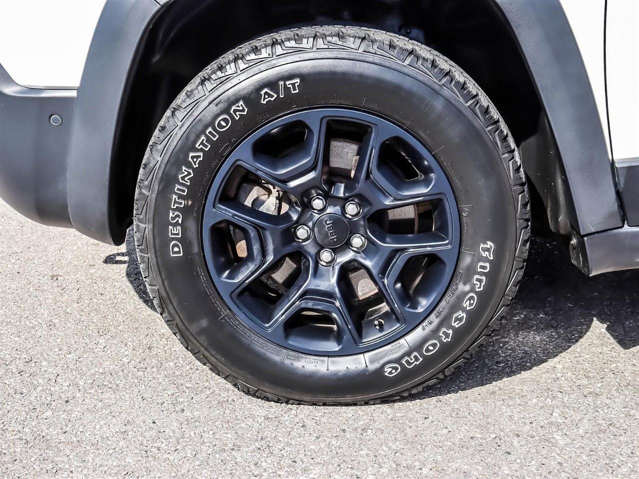 2020 Jeep Cherokee Trailhawk 4X4 Photo