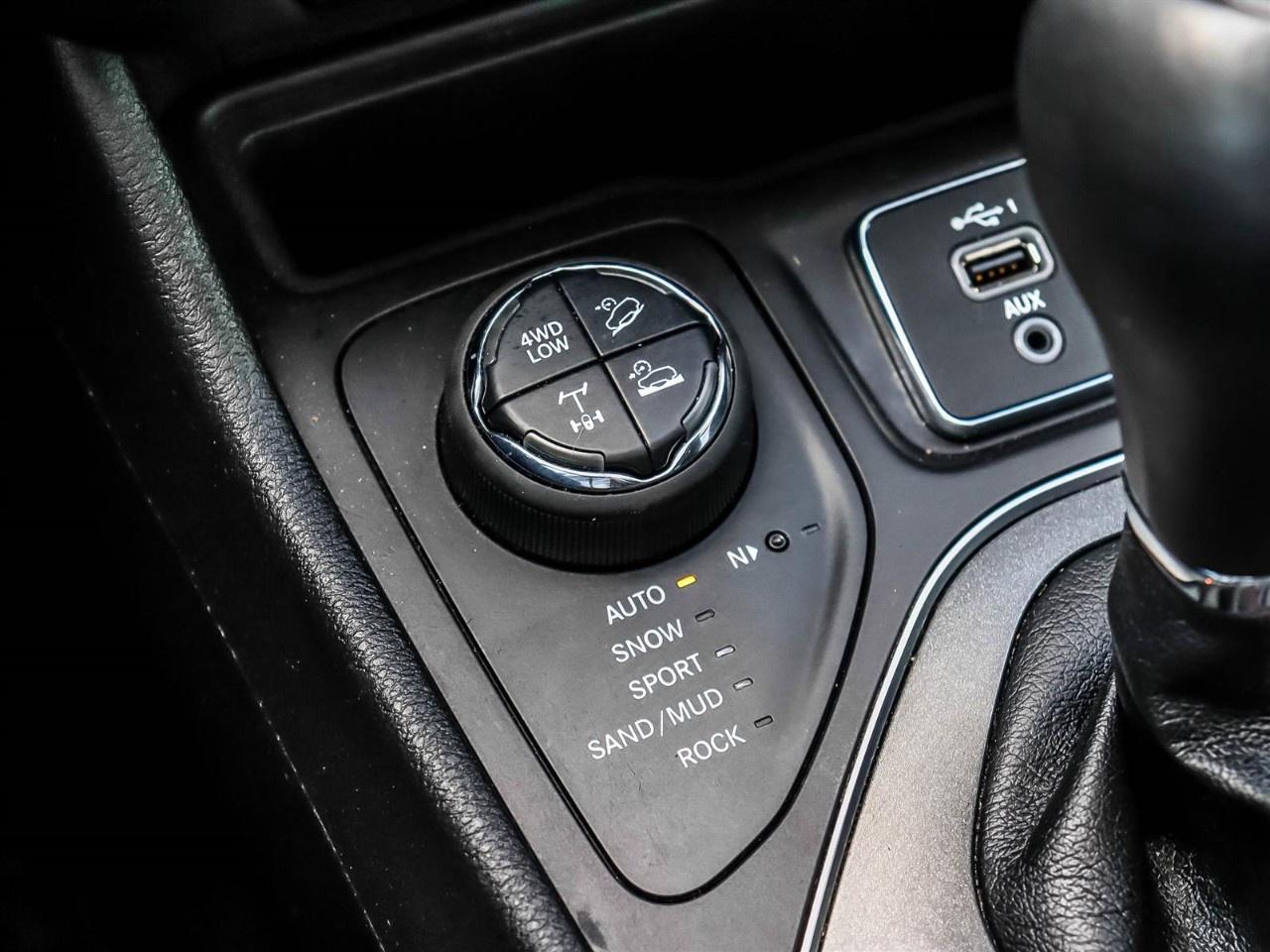 2020 Jeep Cherokee Trailhawk 4X4 Photo