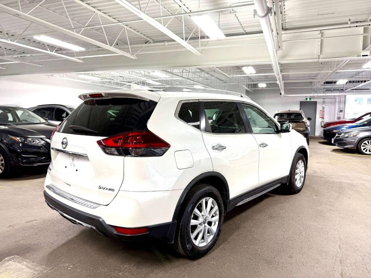 2020 Nissan Rogue AWD SV Photo