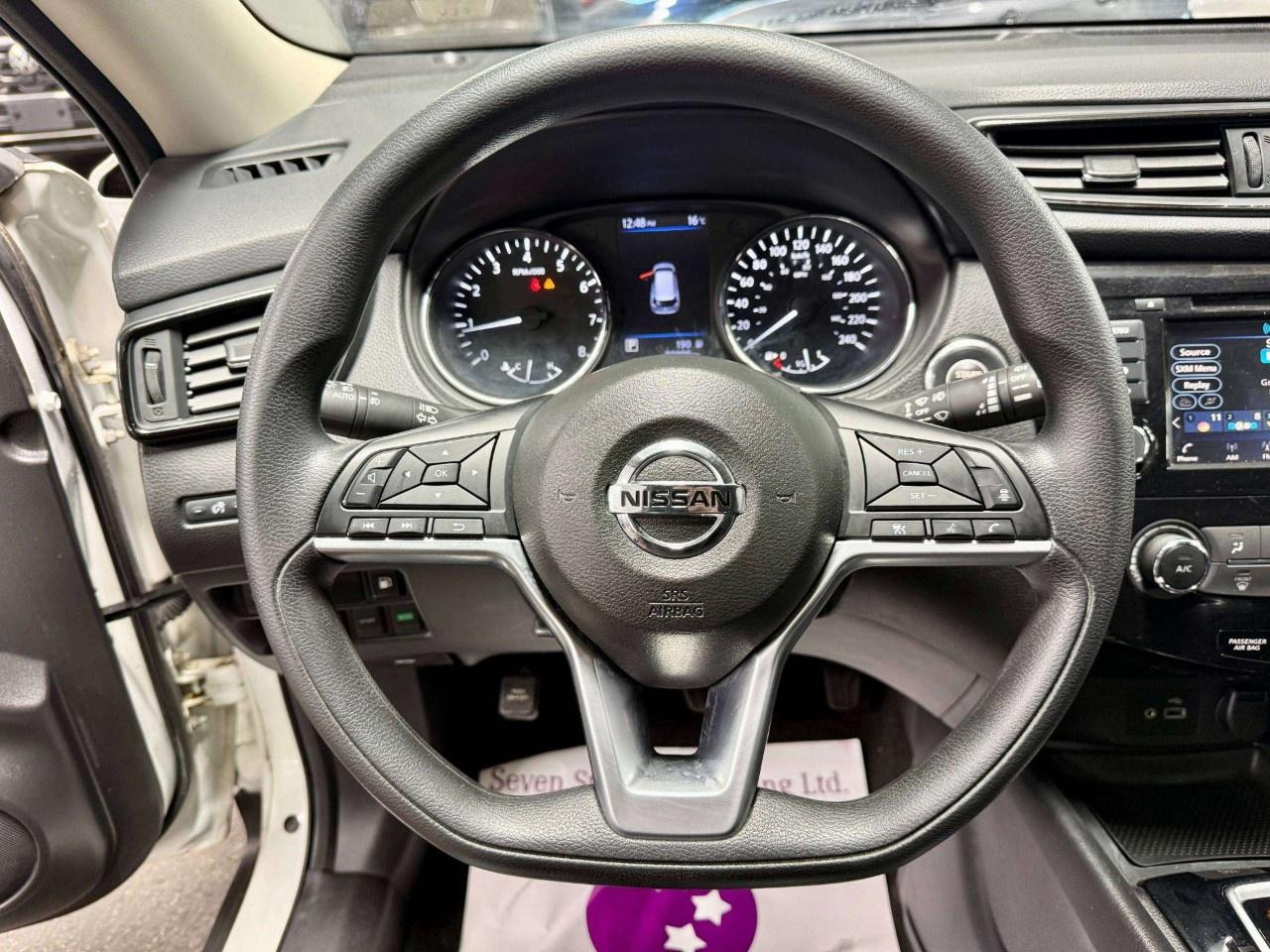 2020 Nissan Rogue AWD SV Photo