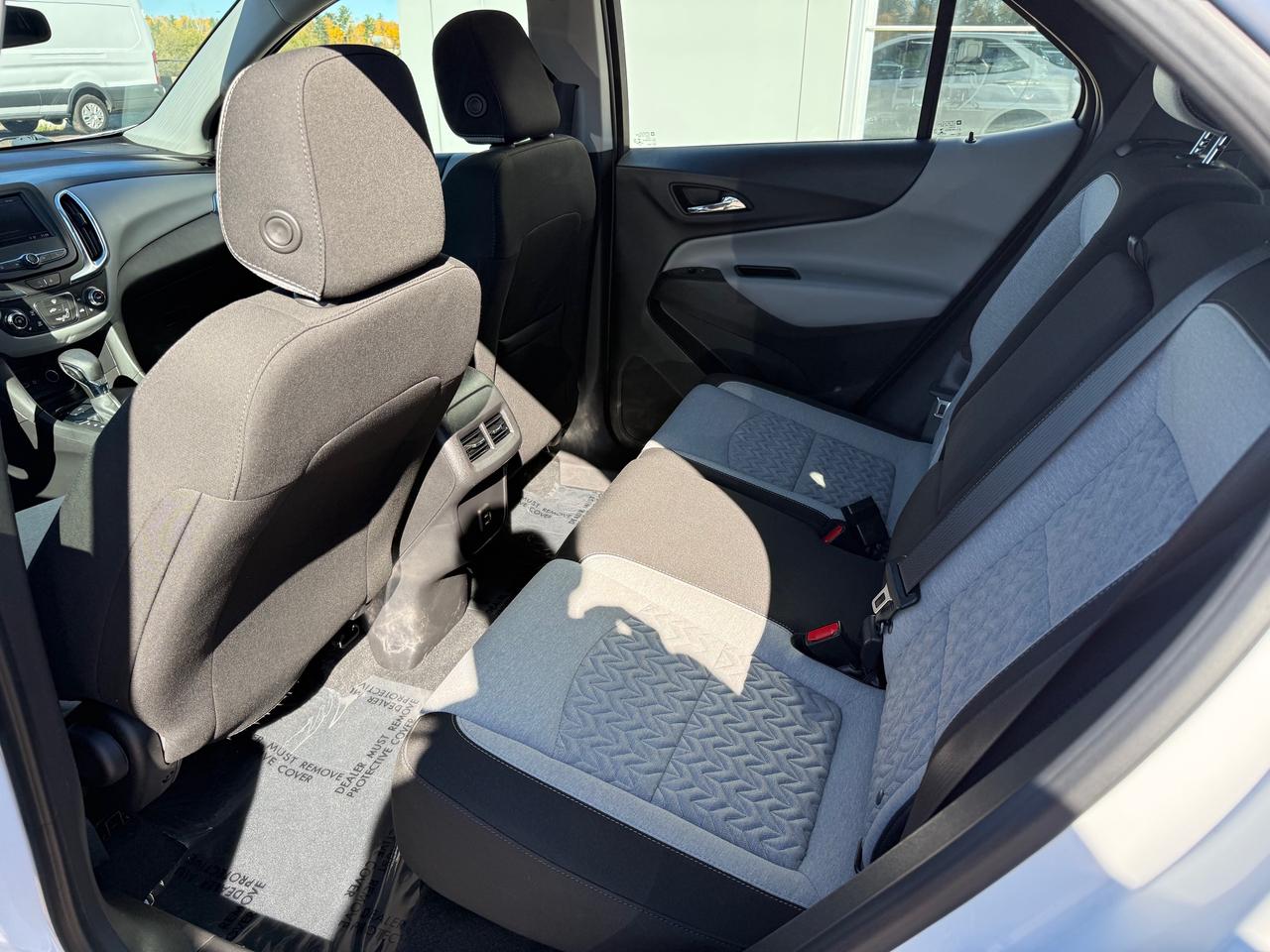 2023 Chevrolet Equinox LS w/1LS All-Wheel Drive Photo