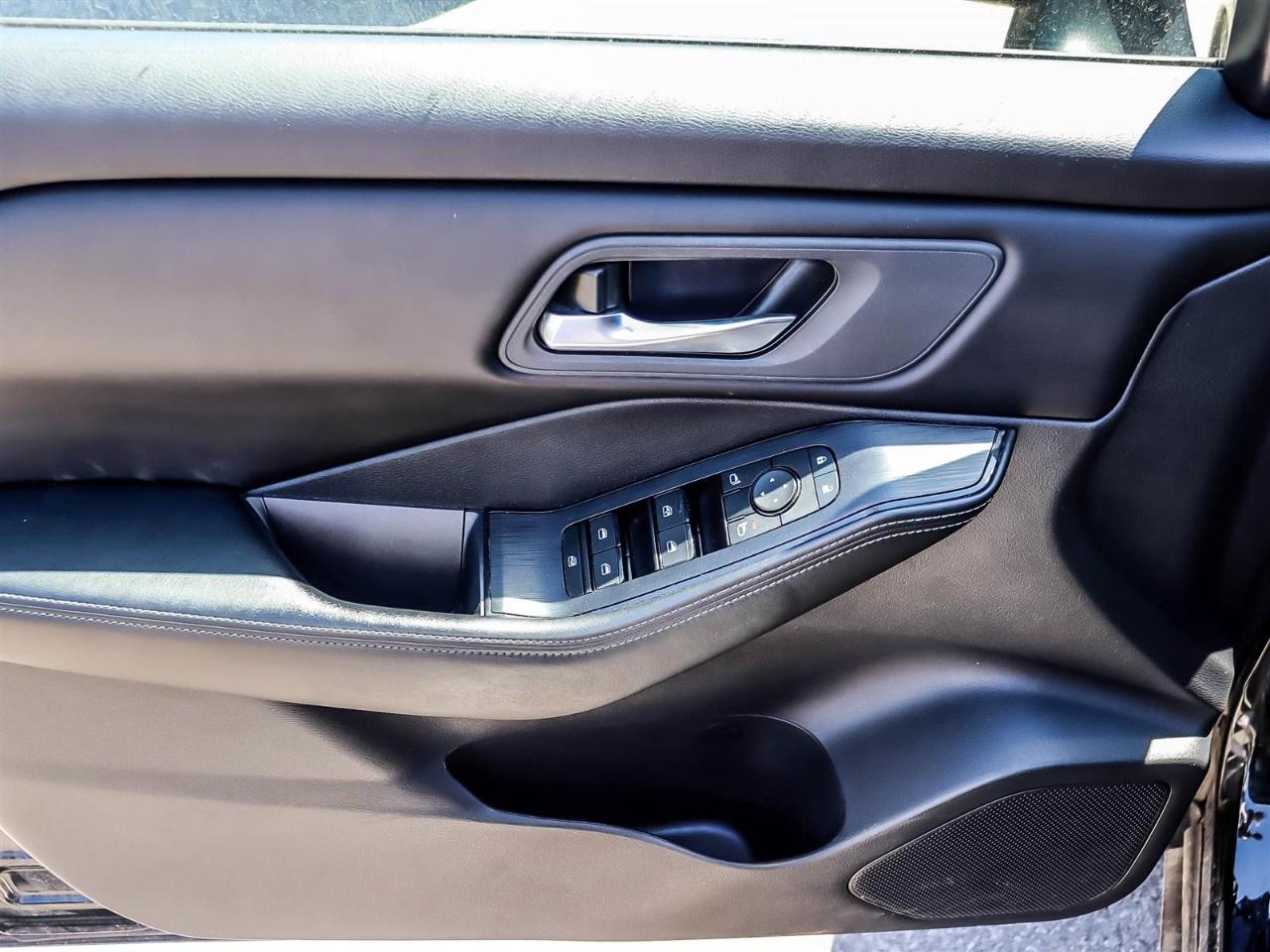 2024 Nissan Rogue AWD SV Moonroof Photo
