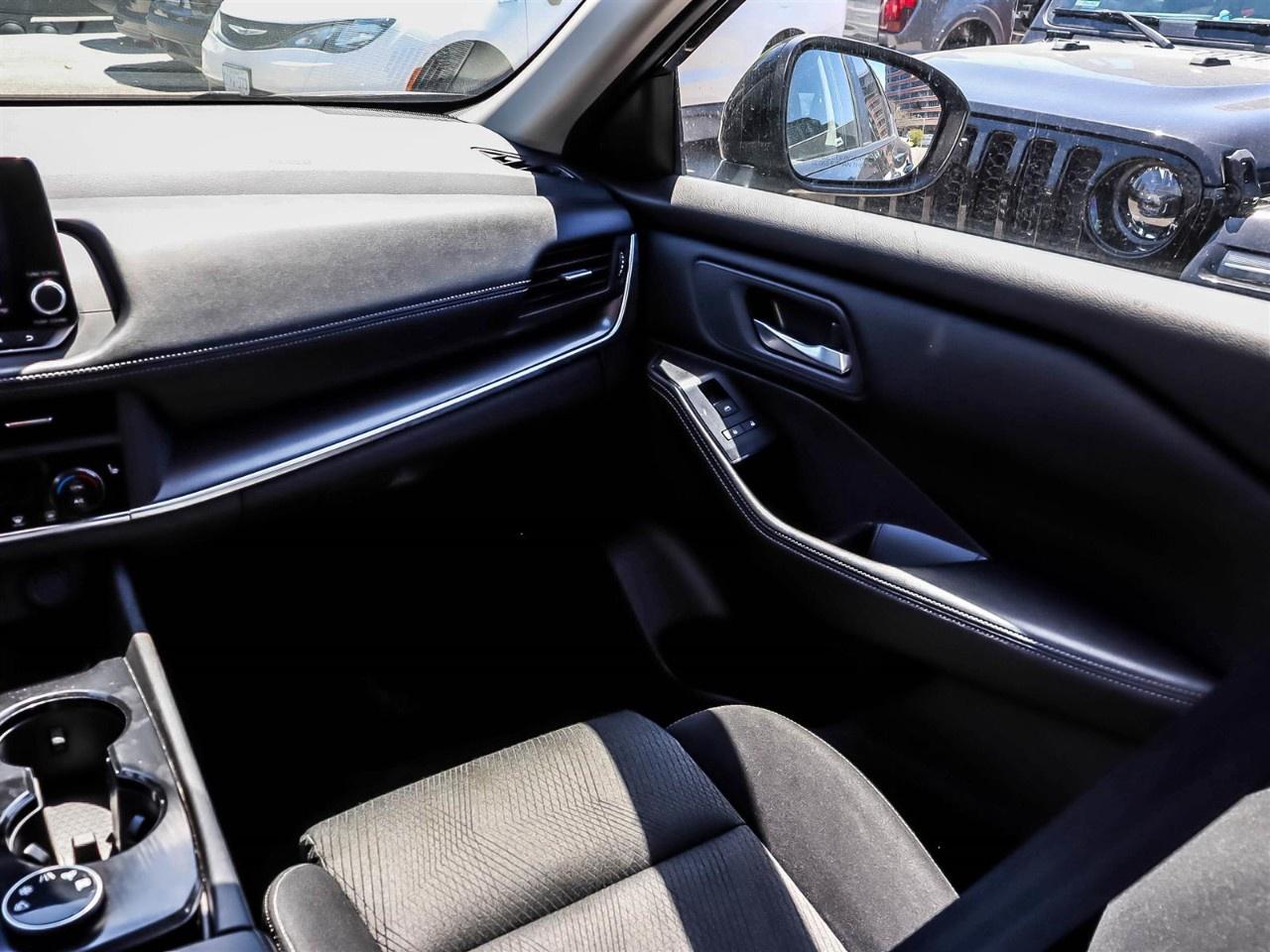 2024 Nissan Rogue AWD SV Moonroof Photo