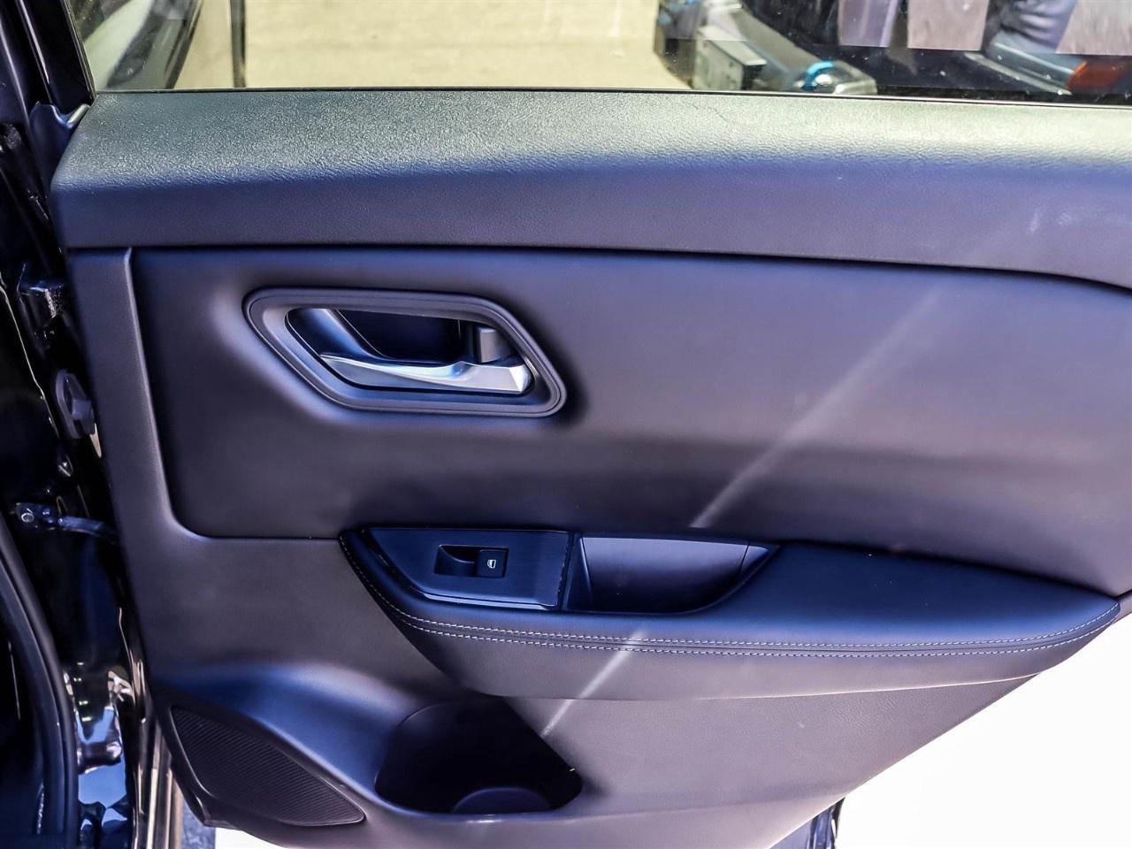 2024 Nissan Rogue AWD SV Moonroof Photo