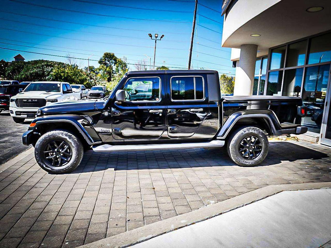 2022 Jeep Gladiator  Photo