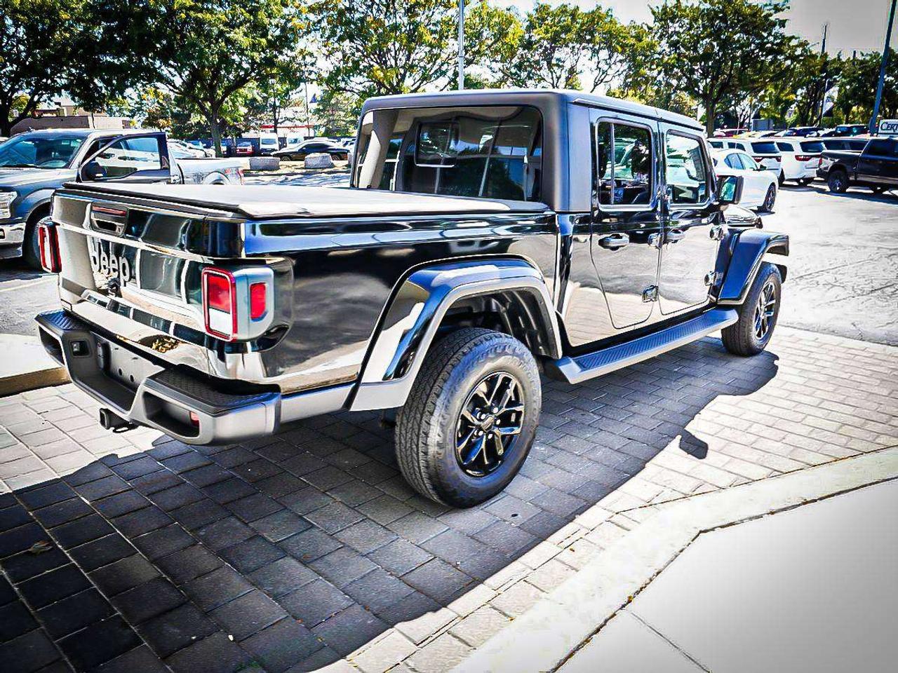 2022 Jeep Gladiator  Photo