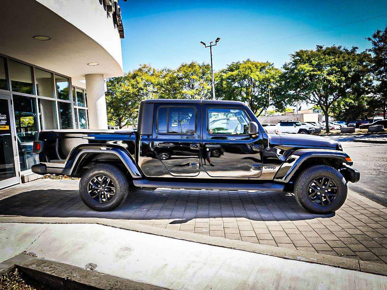 2022 Jeep Gladiator  Photo