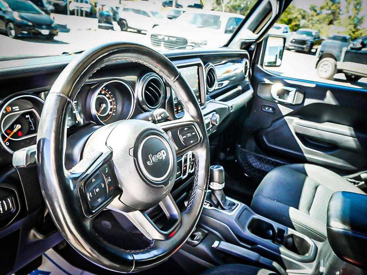 2022 Jeep Gladiator  Photo