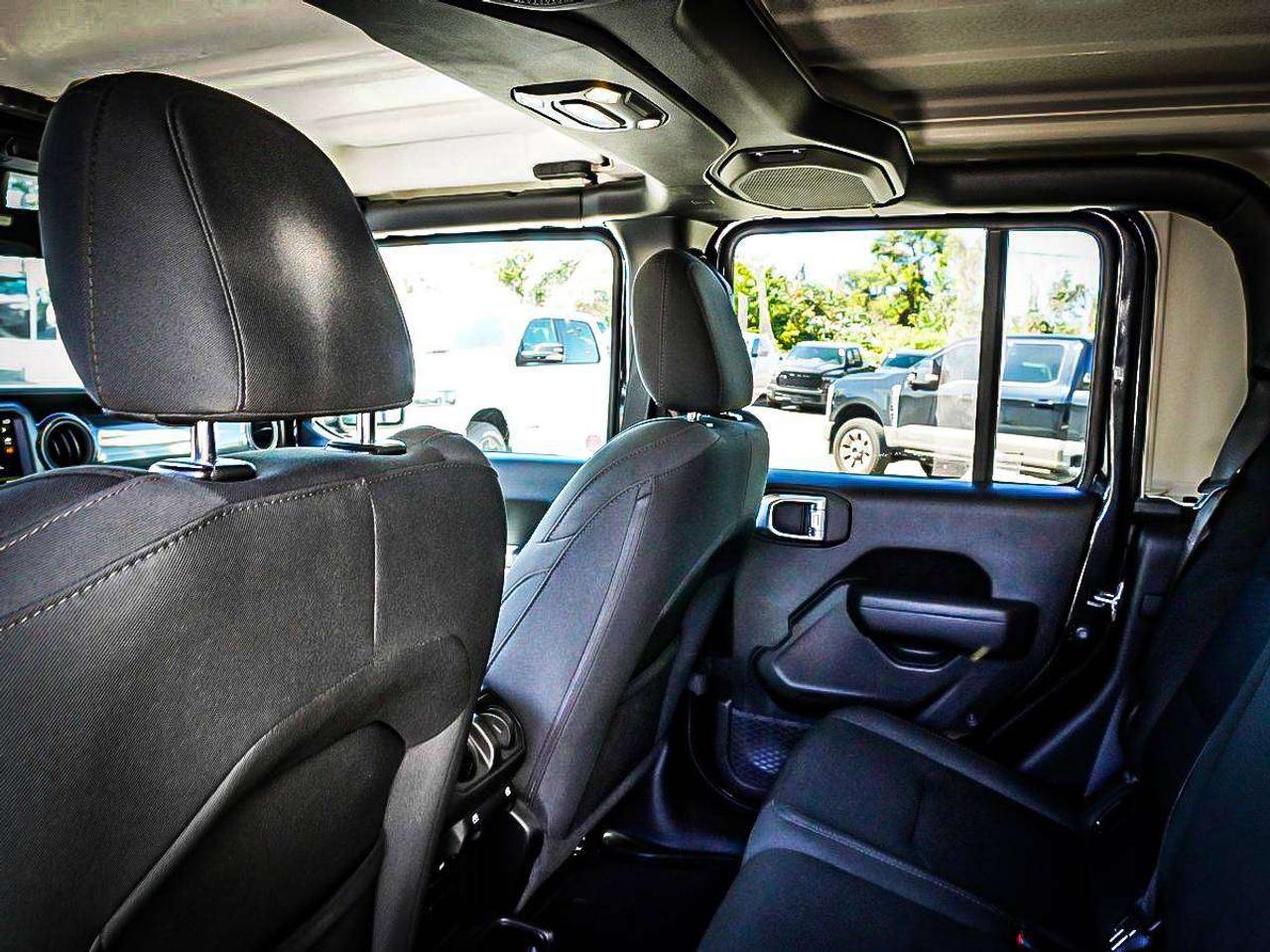 2022 Jeep Gladiator  Photo