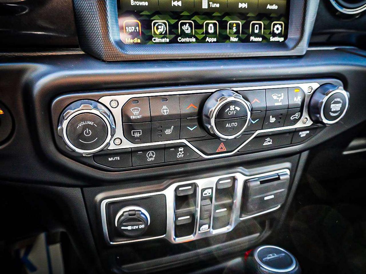 2022 Jeep Gladiator  Photo