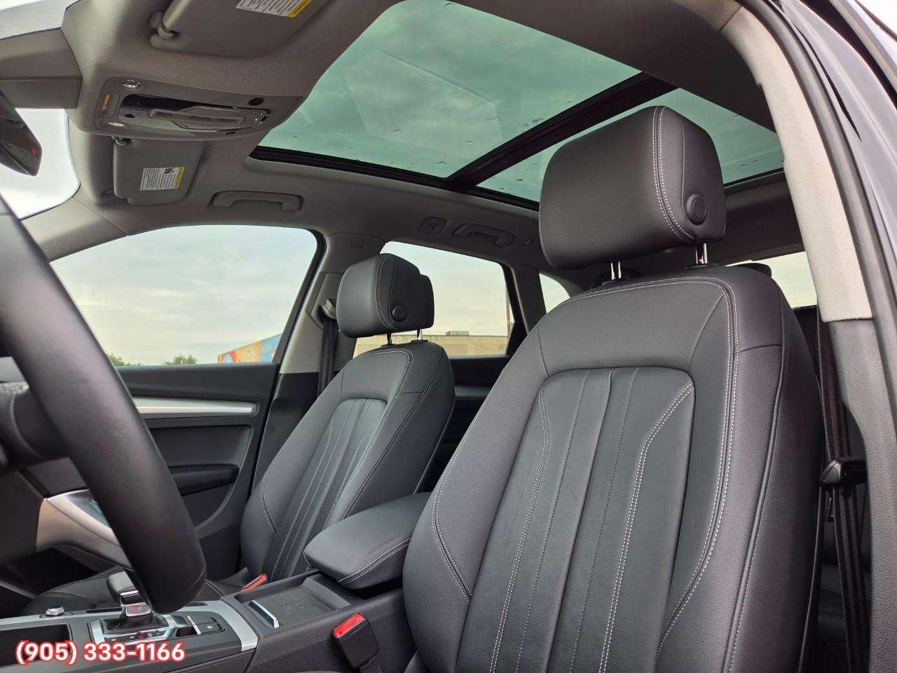 2023 Audi Q5 45 Progressiv Apple CarPlay & Android Auto • Power Sunroof • Leather Seating • Built-In Navigation System • Heated Front Photo