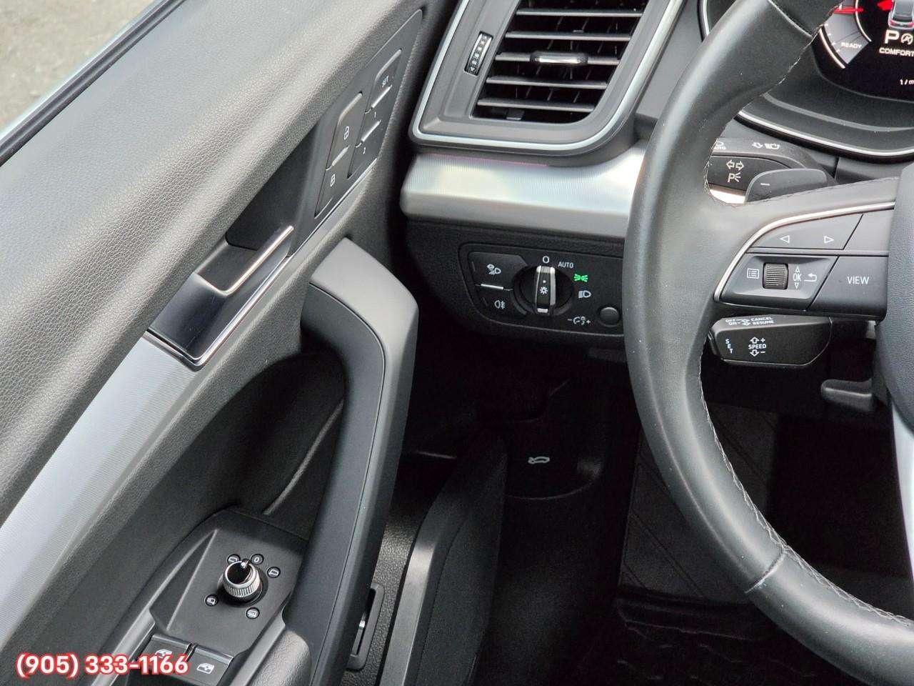 2023 Audi Q5 45 Progressiv Apple CarPlay & Android Auto • Power Sunroof • Leather Seating • Built-In Navigation System • Heated Front Photo