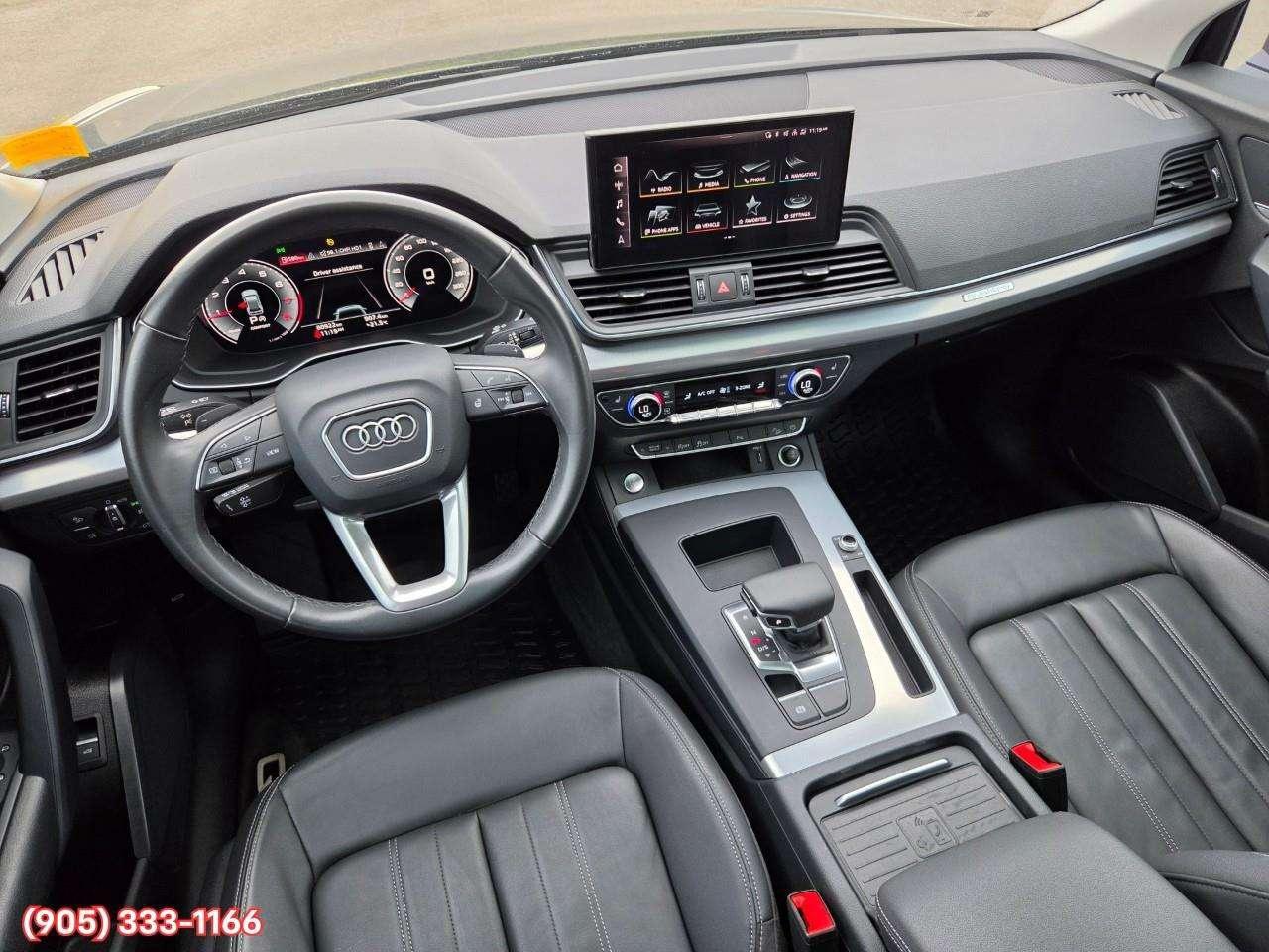 2023 Audi Q5 45 Progressiv Apple CarPlay & Android Auto • Power Sunroof • Leather Seating • Built-In Navigation System • Heated Front Photo