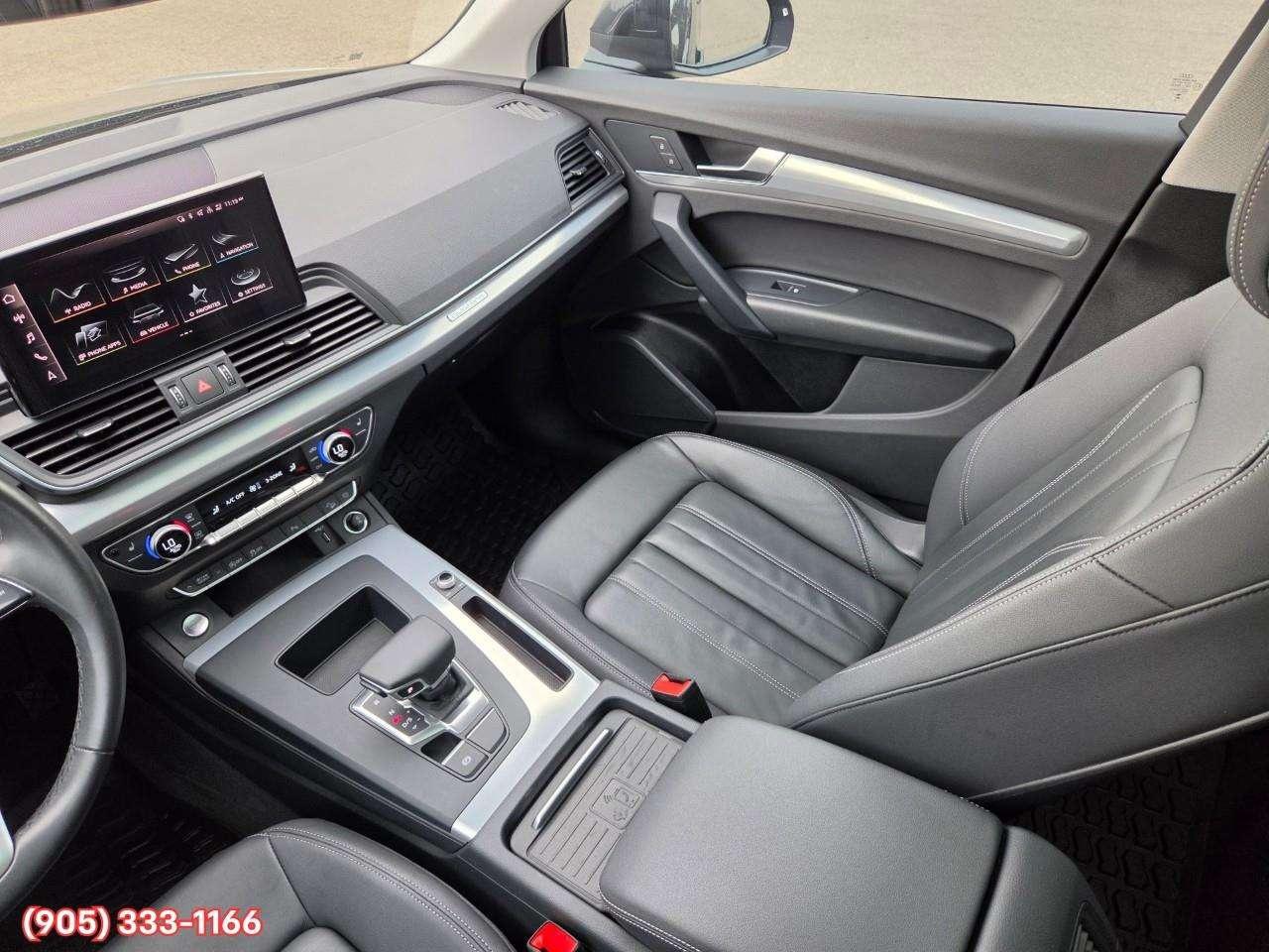 2023 Audi Q5 45 Progressiv Apple CarPlay & Android Auto • Power Sunroof • Leather Seating • Built-In Navigation System • Heated Front Photo
